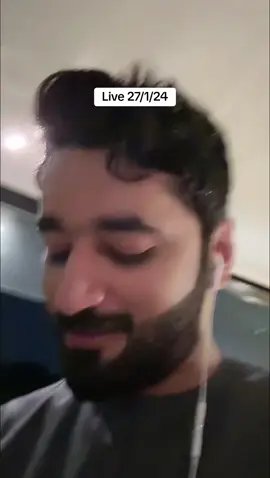 Así se despidió Hamad en su  Live de hoy 27/1/24. Gracias Hamad por tomar en cuenta a las fans que simplemente damos nuestro pequeño aporte con tap tap, una simple rosita, un corazón o una pulsera, etc, y que nos gusta estar en tu live para tratar de apoyarte también . Y chicas sigan apoyando a Hamad, suscríbanse si pueden al corazón naranja  para que suba en el top  @HAMAD 🇦🇪 حمد #hmdzss🇦🇪🐎 #hmdzs❤️🦁 #hbrothers🇦🇪 #fanhhbrothersdubai🇦🇪 #fanhhbrothersdubai#fanhhbrothersdubai🇨🇷 