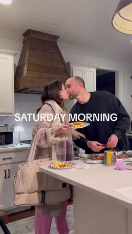 I really hope you had an amazing Saturday🥹✨🎀I love you all so much!! #momoffour #morningroutine #MomsofTikTok #ditlofamom #dayinmylife #motherhood 