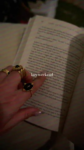 What's your weekend mood?🎉😉 #jewelry #gift #everydayuse #giftideas #OOTD #giftideas #smb #accessories #elegant #jewelrylover #ring #amber #aesthetic #golden #event #fyp #heart #WeekendVibes #calssic 