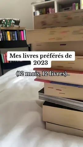 Je vous devoile enfin mes livres préférés de 2023! D’ailleur mon livre préféré est A gathering of Shadows, le tome 2 de Shades of Magic de V.E.Schwab  #favoritebooks #2023 #veschwab #ifwewerevillains #mlrio #thegirlonthetrain #paulahawkins #deadliestofbonds #blanchemaze #netgalley 