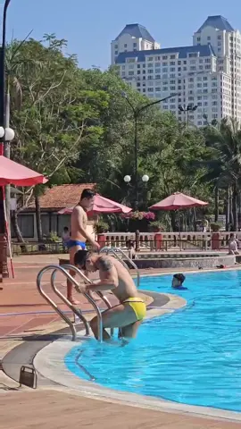 Bơi xuân 👏😁#boiloi🏊‍♀️ #thichboi #enjoylife #relaxingvideo #thanhthoiluottet2024 