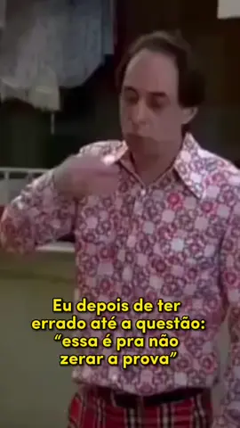 Vida sofrida essa de concurseiro. 🤡🤣 #meme #questoes #concurso #policial #tiktok #agostinhocarrara #carreiraspoliciais 