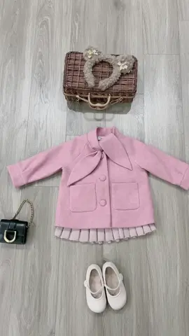 Dạ hồng nơ cổ nhà em vừa back lại sz rùi các bác uiii …Xinh cực kỳ lun !  #xuhuong #suaclothing #kids #kidclothing #fpy #outfitbégái #phoidoxinh #vintage #babykute #quanaochobegai 