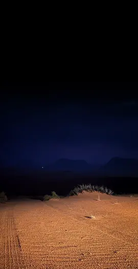 مشاعرك في تالي الزمن من يثمنها .                                                     #اكسبلور؟ #s #نياف_تركي 