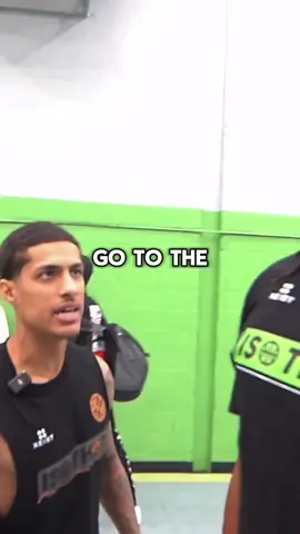 Tag someone who motivates you like this😂⬇️ #motivation #basketball #ballislife #foryou 