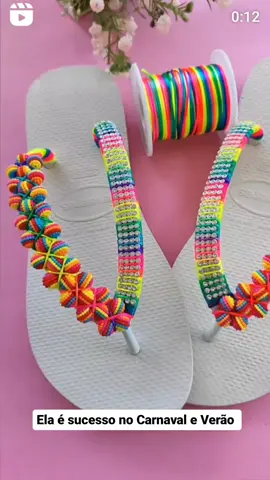Acompanha essa transformação 🌺 #carnavaltiktok #verao #havaianas #havaianascustomizadas #chinelopersonalizado #ivetesangalo 