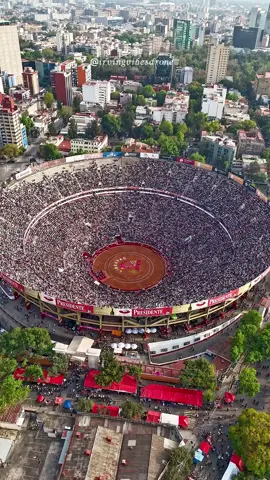 Estan de regreso las corridas de toros! 🇲🇽 #laplazamexico #mexico #mexico🇲🇽 #cdmx #cdmx🇲🇽 #plazadetoros #corridadetoros #fiestabrava #vibes 