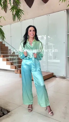 ✨ ¡Prepárate para un estallido de color en el 2024! 💫  Descubre los 5 tonos que dominarán las tendencias este año y da un toque fresco y vibrante a tu estilo. 🎨👗 ¡Atrévete a explorar estos tonos y a darle vida a tu estilo este 2024!  ¿Cuál de estos colores es tu favorito? #moda2024 #influencerdeestilo #tendenciasunicas #quitoecuador #modaecuador #ropaecuador #fashionecuador #tendencias2024 