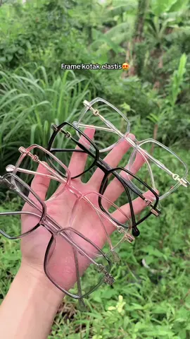 #framekotak #kacamata korean style kotak gagang kecil #kacamataminus #kacamatafashiontrendkekinian #kacamatafashionwanitakorea #kacamataelastis #framekacamataplastik #kacamata segi 5minus murah 