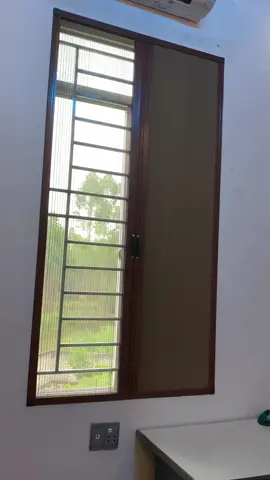 Rèm tổ ong kết hợp cửa lưới chống muỗi 2 trong 1. #remtoong #remchongmuoi 