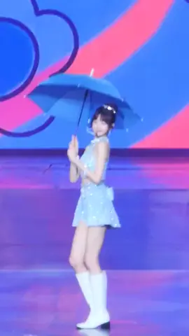 wonyoung in thailand wonyoung 240127 . . . . . . . . . . #ive #wonyoung #jangwonyoung #장원영 #fangirl #kpop #Love #girlgroup #liz #yujin #rei #gaeul #leeseo #annyeongz 