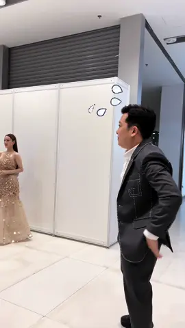 Anh vệ sĩ không rời nửa bước 😁😁@Trường Giang #nhaphuong #nabinhaphuong #wechoiceawards2023 #destinyfamily #fyp 