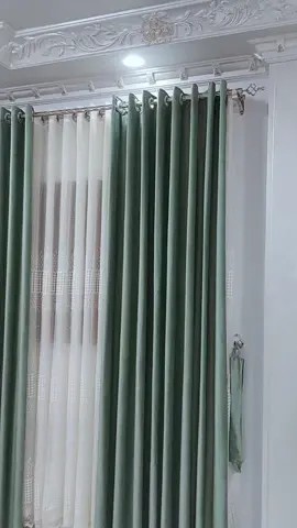 ستائر أمريكي على مواسير 