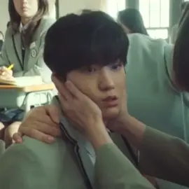 فلاش باك لشخصية مين مين 😭😭 #foryou #foryoupage #explore #tiktokindia #foryoup #explorer #kdrama #doctorslump #الطبيب_الكسول#هيونغشيك    