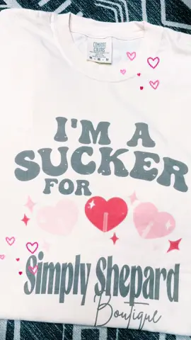 A sucker for SSB❤️ I love that my customers wanna rock tees like this🙌🏻 #suckerforyou #boutiquemerch #smallbusinesstiktok #shopsmallbusiness #supportlocal #bestcustomers #mycustomersrock #babessupportbabes #valentines 