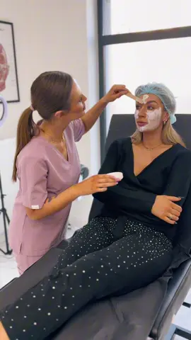 SPRAWDŹ KONIECZNIE ZABIEG OSOCZA I FIBRYNY W SALONIE @mestetiq 🩷 #medycyna #medycynaestetyczna #kielce #zabiegikosmetyczne #zabieg #kosmetologia #uroda #urodakobiety #kobieta #piękno 