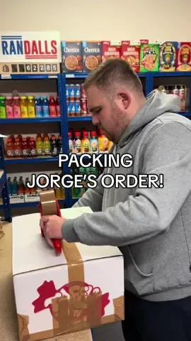 Packing an order for Jorge going to NY, Brooklyn, USA! Worldwide shipping available on our website 🌍 #asmr #asmrsounds #asmrpackaging #packanorderwithme #packingorders #sweetshop 