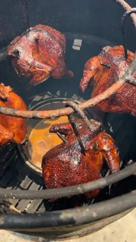 Pollo al Cilindro 🇵🇪 ingredientes aquí 👇🏼 Para un pollo usé: - Sal 1cda - Pimienta 1cda - Comino 1cda - Ajo molido 1 cdta - Orégano molido 1 cdta - Salsa de soya 1cda - Aji panca(opcional) 1cda - cerveza ½ tz y mi toque especial... - Azúcar 1 cda (opcional) #Receta #polloperuano #polloasado #polloalabrasa #peru #perú #🇵🇪 