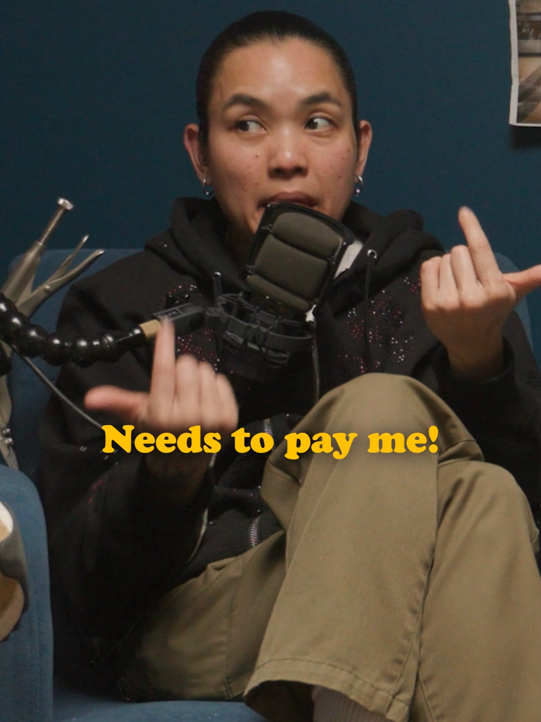 Portfolio Building Free to Fee💲: Master the Art of Making Money💰 @christelle_studio #wrapdrinks #shittyrigs #portfolio #free #fee #freetofee #setstories #director #set #photography #wisdom #build #knowledge #podcast #talkshow #film #produciton #laughing #findaway #pay #payme