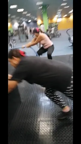 Fun is such a big part of your workout even when you do a hardcore workout called #Bootcamp ! Yes we do almost every workout one can think off.. Tomorow is a new day new workouts.. New mindset #Workitout #LetsGo  #Reemayexclusivefitness #Reemayrealfitness #Zonefitness #Westgatemall 