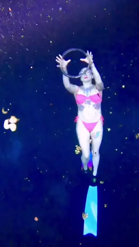 🫧 #bubblering #underwater #freediver #freediving #satisfyingsounds #asmr #asmrsounds 