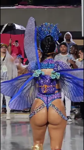 Rainha Lexa mostrando seu samba no pé  #riodejaneiro  #lexa  #carnaval  #borel 