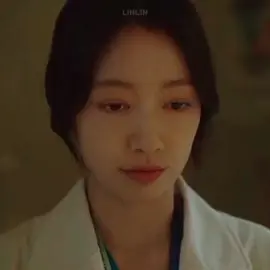Finally Ha neul chose violènce this time😌 that's the Haneul we know. ⚠️ [ WARNING: FAKE BLOOD] ⚠️ #kdrama #doctorslump #haneul #fyp #doctor #parkshinhye #netflix #doctorslumpkdrama 