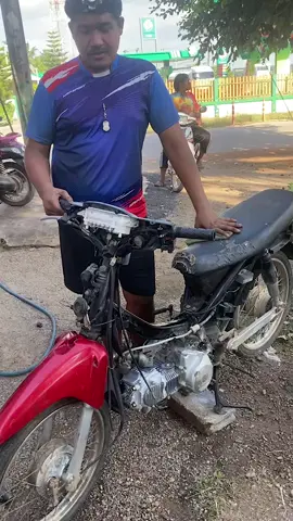 ทรงลุง อย่ามาจี้ตูดน่ะ😜#อู่ช่างเฟิร์ส #เครื่องซิ่งบนนา🙂♥️ #วัยรุ่นหน้าปั้ม💗🍃 #อย่าปิดการมองเห็น #ฟีดดดシ 