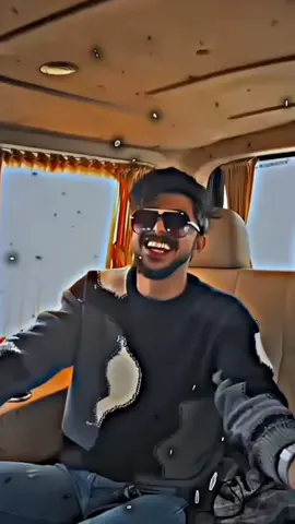 حَجوا ؏ـلينا اشڪاࢦ شـ؏ـلينههہ بيهم المهم أحنا بخير ونِضحك ؏ـليهم 🥹😂.