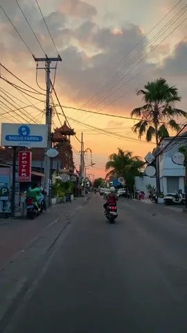 Hasil keliling hari ini✨💛🧡 #sunset#canggu#canggubali#fyp#xcyzba#trending#lewatberanda#trendingtiktok#fypシ゚viral🖤tiktok#views 