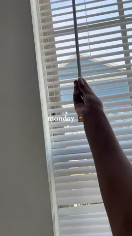 so much homework this week😖       #diml #dayinmylife #college #morningroutine #pinterest #Lifestyle 