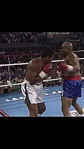 George Foreman EXPLOSIVE power 🔥😳 #fyp #georgeforeman #boxing #power #foryou #biggeorge #legend 