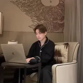 Producer Hong 🤟🏻✨ He worked so hard, I'm so proud of him 👏 @ATEEZ_Official  #เอทีซ #เอทินี #ateez #atiny #kpop #hongjoong #kimhongjoong #ateez_official_ #ateezatiny #ateezhongjoong #hongjoongateez #kpop #kpopedit #producer #handsome #cute #handsomeboy 