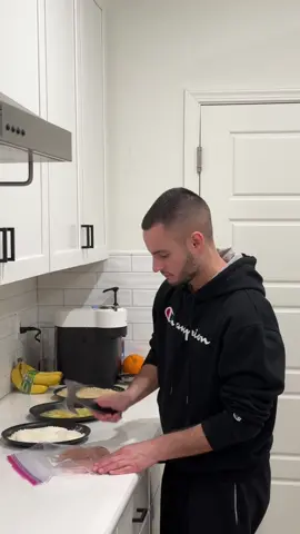 One of their favorites! #singledad #singledadlife #cookwithme #fyp #singleparenting #cooking #dadlife #parenting #fy 