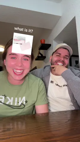 Algunas se las sabia pero otras se emocionaba mucho 😂😂 lo amoo