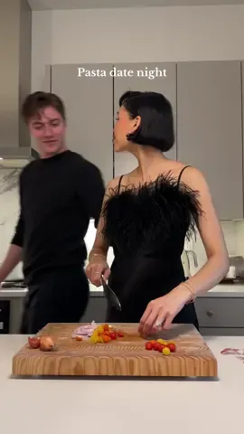 love a good meal🫶🏽 #datenight #homecooking #pasta #fypシ #coupletok #DinnerIdeas #marriage  