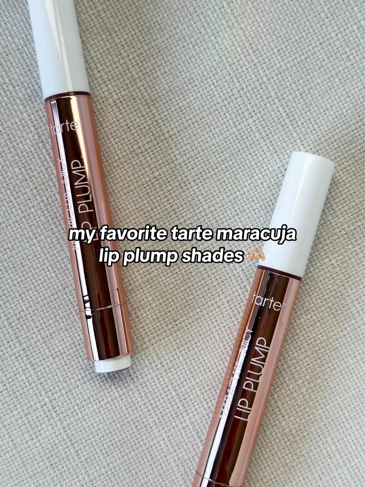 my go to’s! @tarte cosmetics 🤍 have you tried these?  // #lipplumper #tartecosmetics #tartemaracujajuicylip #makeupfavorites #lipglossswatch 