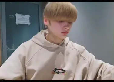 He looks soo fluffy, watching hueningkai live is always soothing me .. ❤️‍🩹🫠 ..  .. #hueningkai #hueningkaitxt #txt #tomorrow_x_together #tomorrowxtogether @TOMORROW X TOGETHER #휴닝카이 #휴닝카이🐧 