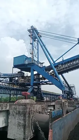 .proses muat batu bara di jetty b2 (tarahan bukit asam) ⚓