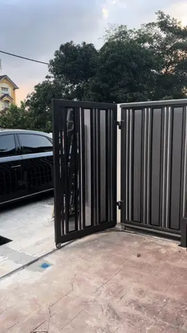 Automatic Folding Sliding Gate. #fyp #contractor #renovation #