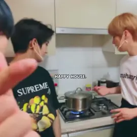 real happy house. 😔 #fyp #straykids #bangchan #leeknow #minho #hyunjin #felix #yonbok #seungmin #changbin #jeongin #inskz #hanjisung #skzstay #happyhouse 