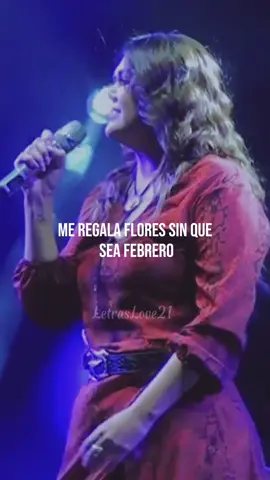 Él lo tiene todo - Yuridia 🥺 #letrasdecanciones #musicaromantica #balada #fyp #parati #yuridia 