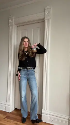 Zara jeans code: 0/6147/058/427/34 in mid blue! #outfitoftheday #OOTD #zarajeans #zarafinds #sezane #outfitinspo 