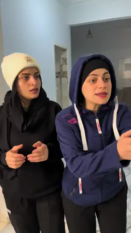 الاخت الصغيرة والاخت الغبية😁😁 #imoprivacy 