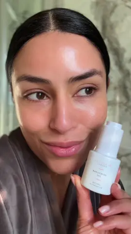 Get the same benefits of retinol but with less irritation ⤵️ @Soloskinlondon #fyp #retinolskincare #glowingskin #skincareroutine #skincaretips 