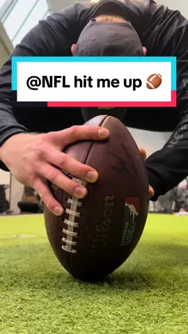 🏈🎯 working.. @NFL @cfl #football #americanfootball #longsnapper #longsnapping #linebacker #viralvideos #fypツ  