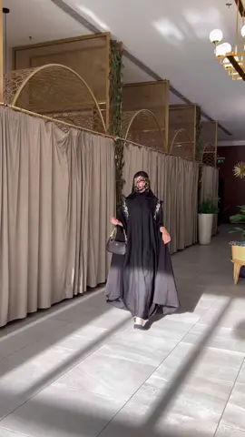 جديدنا بشت قطري😍♥️.. #وجيد_عبايه #اكسبلوررررر #كومنت 