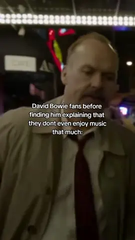 Everytime i listen to Heroes it feels like its the first 🥲 #music #musictok #davidbowie #fyp 