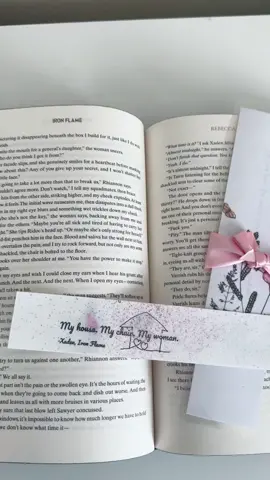 #fourthwing #ironflame #xadenriorson #BookTok #booksihthings #books #readersoftiktok #readersofbooktok #fantasy #fantasyromance