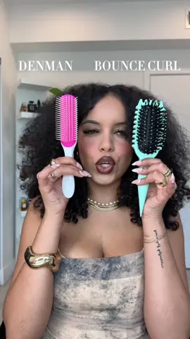 @Daviana So which brush is actually better🤯 I tried the denman and the bounce curl brush side to side and ummmm……. #hairbrush #curlyhair #curlyhairtutorial #hairtok #hairreview #hairtransformation #bouncecurl #denmanbrush 